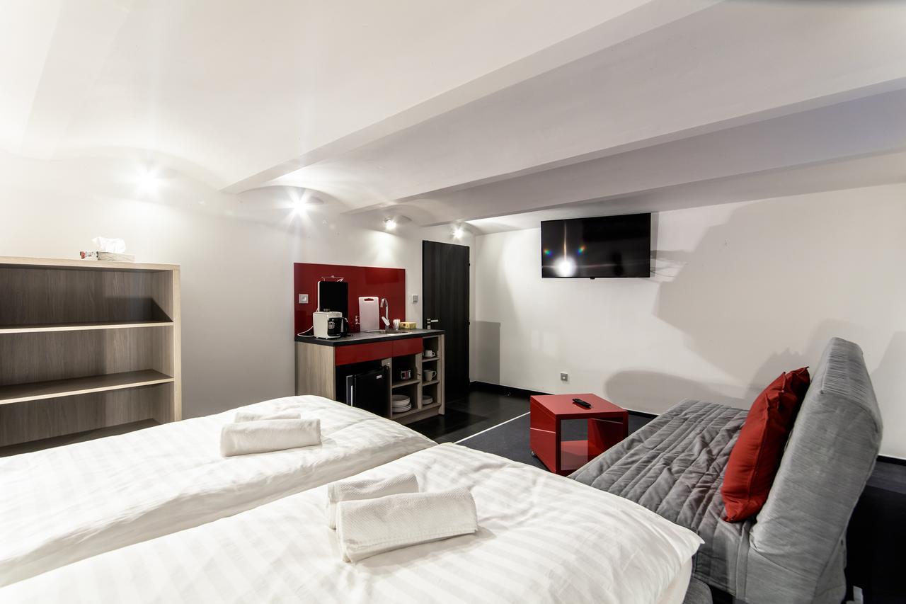 Silesia Residence Ostrava Eksteriør billede A typical studio apartment
